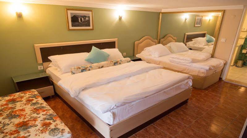 Guzelyali Hotel Ayvalı Zewnętrze zdjęcie