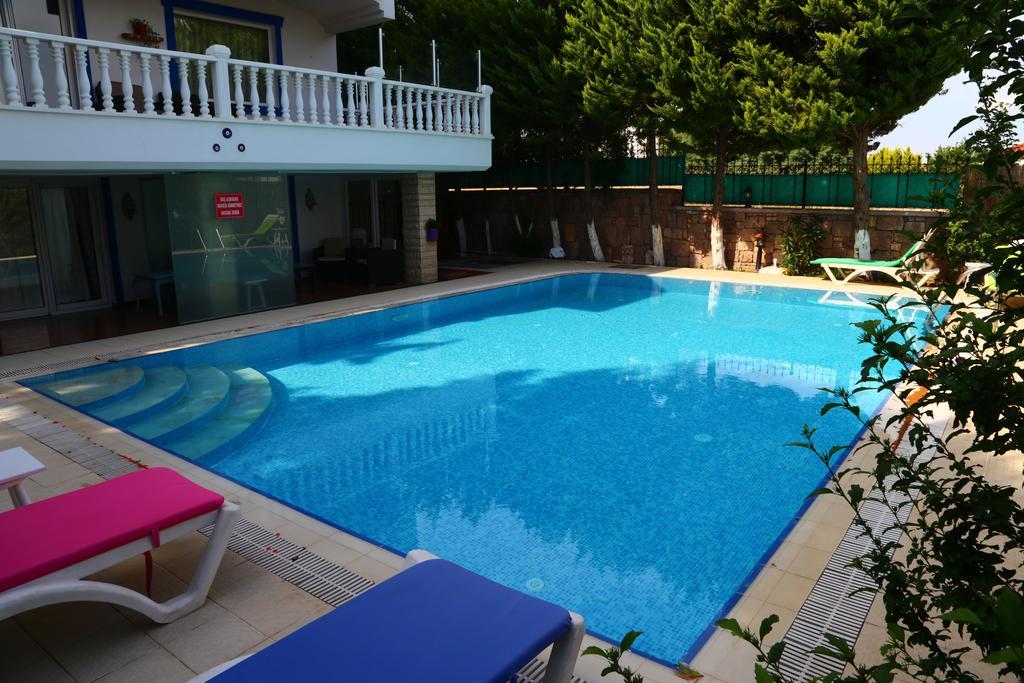 Guzelyali Hotel Ayvalı Zewnętrze zdjęcie