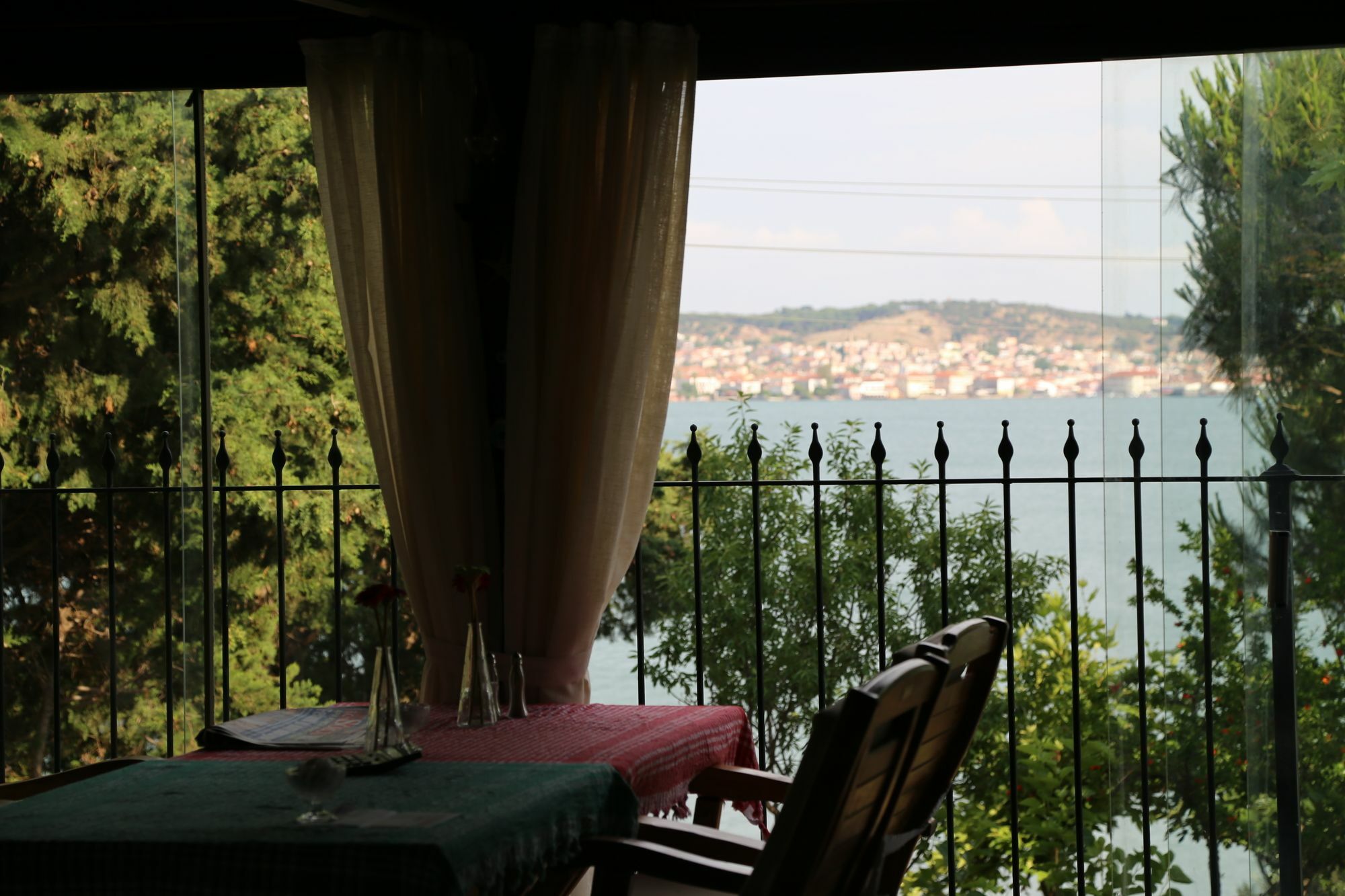 Guzelyali Hotel Ayvalı Zewnętrze zdjęcie